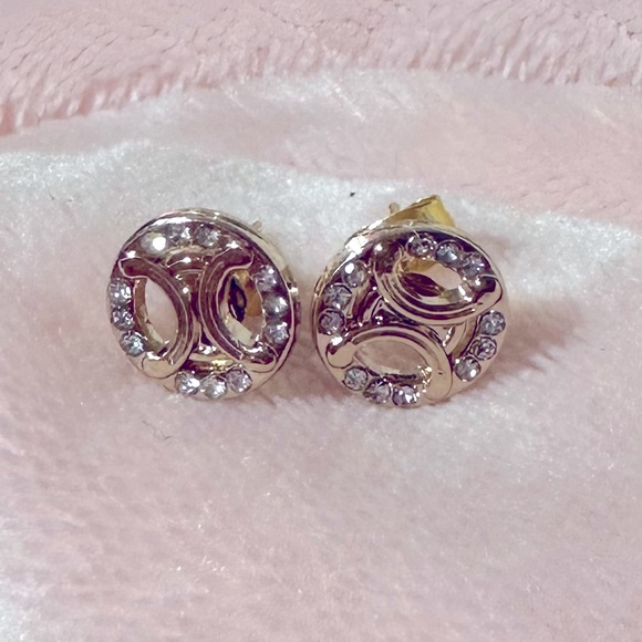 CELINE Gold and Rhinestone small buttons that have been turned into studs - Picture 6 of 15